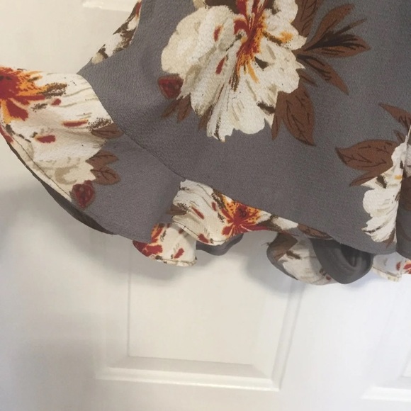 ENTRO Romper - Picture 3 of 8